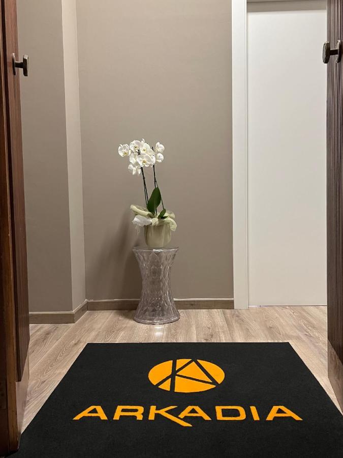 Arkadia 2.0 Hotel Каляри Екстериор снимка